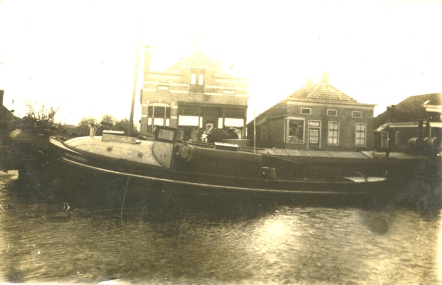 854g.jpg