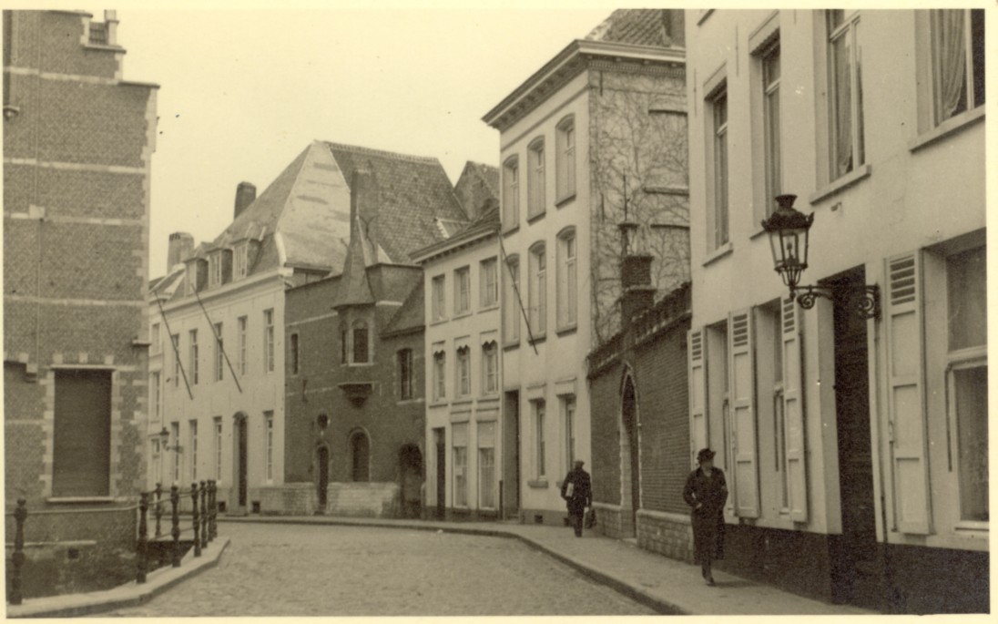 1604g.jpg