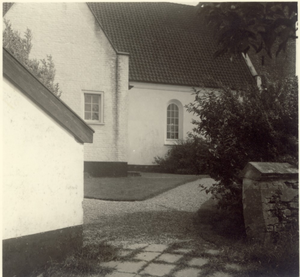 1825a.jpg