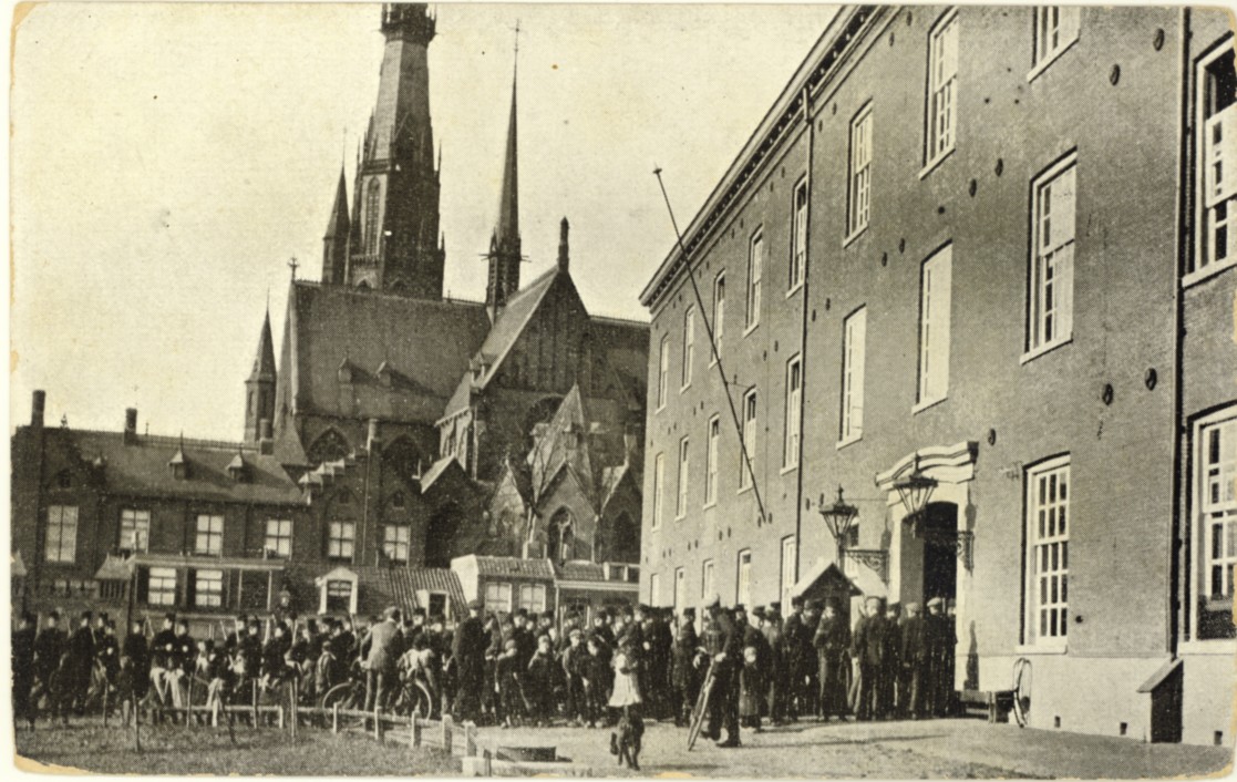 1851.jpg