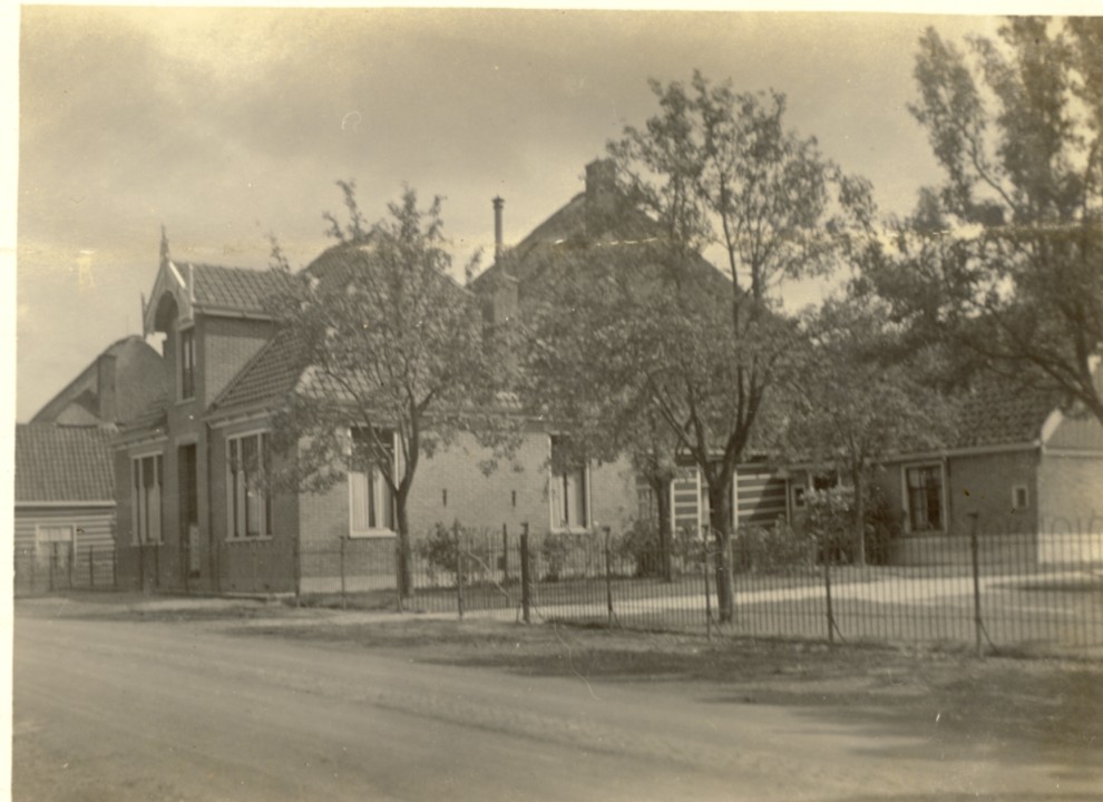 1882.jpg