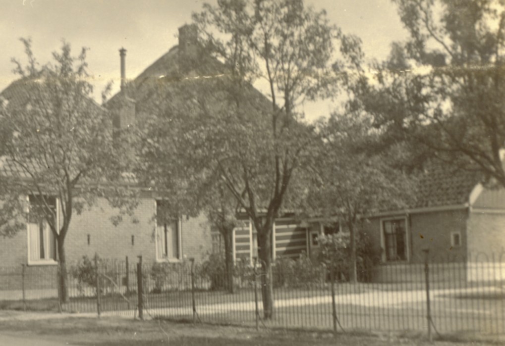 1882b.jpg