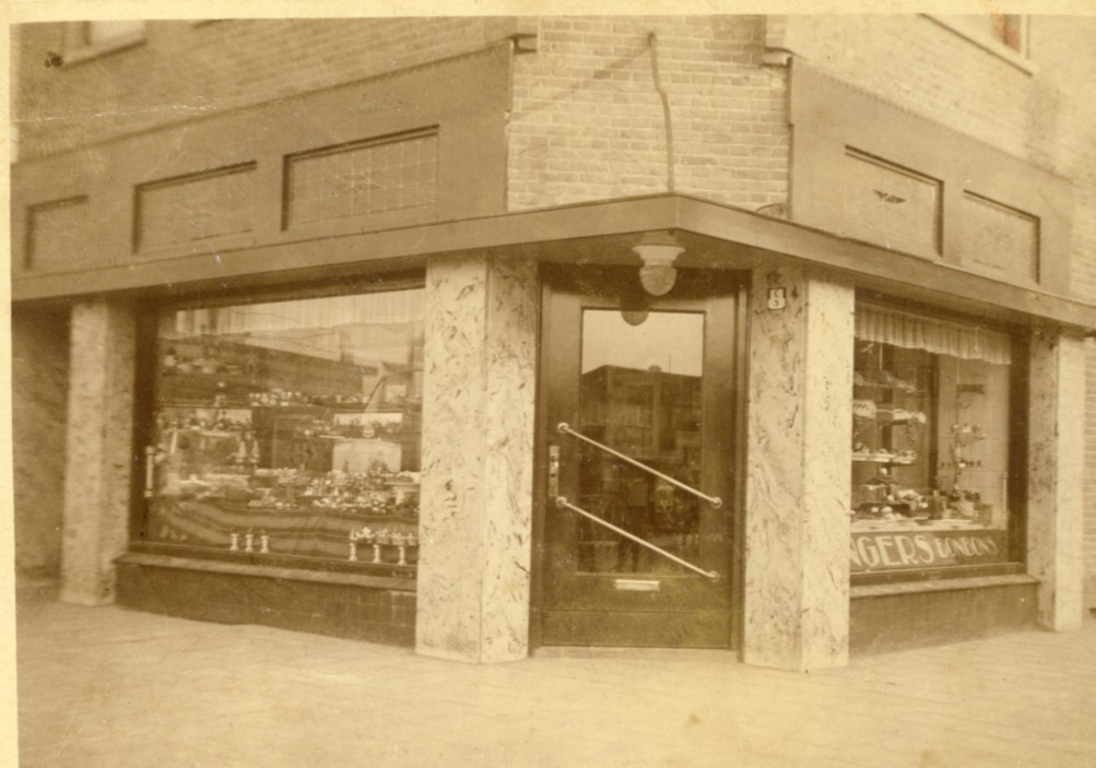 1890.jpg