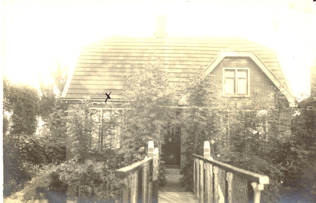 1902g.jpg