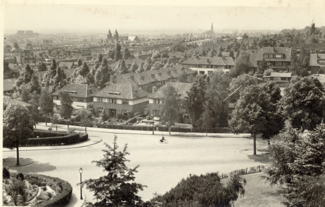 1907.jpg