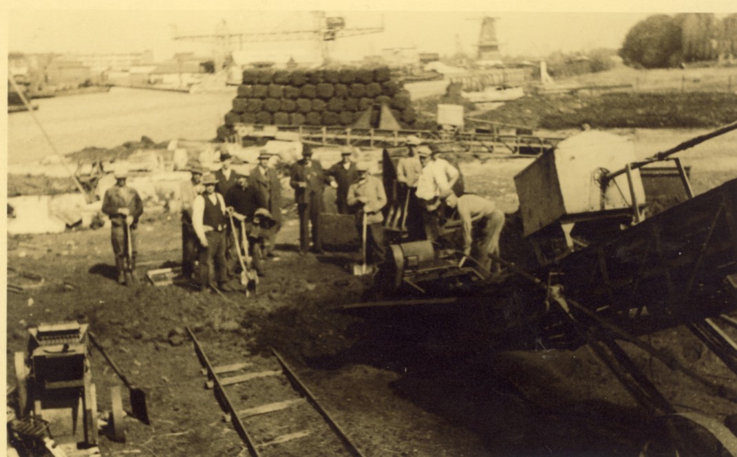 1927.jpg