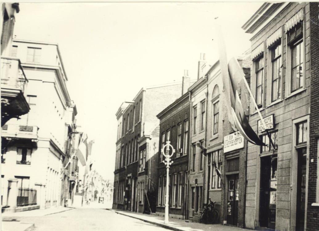 1934g.jpg