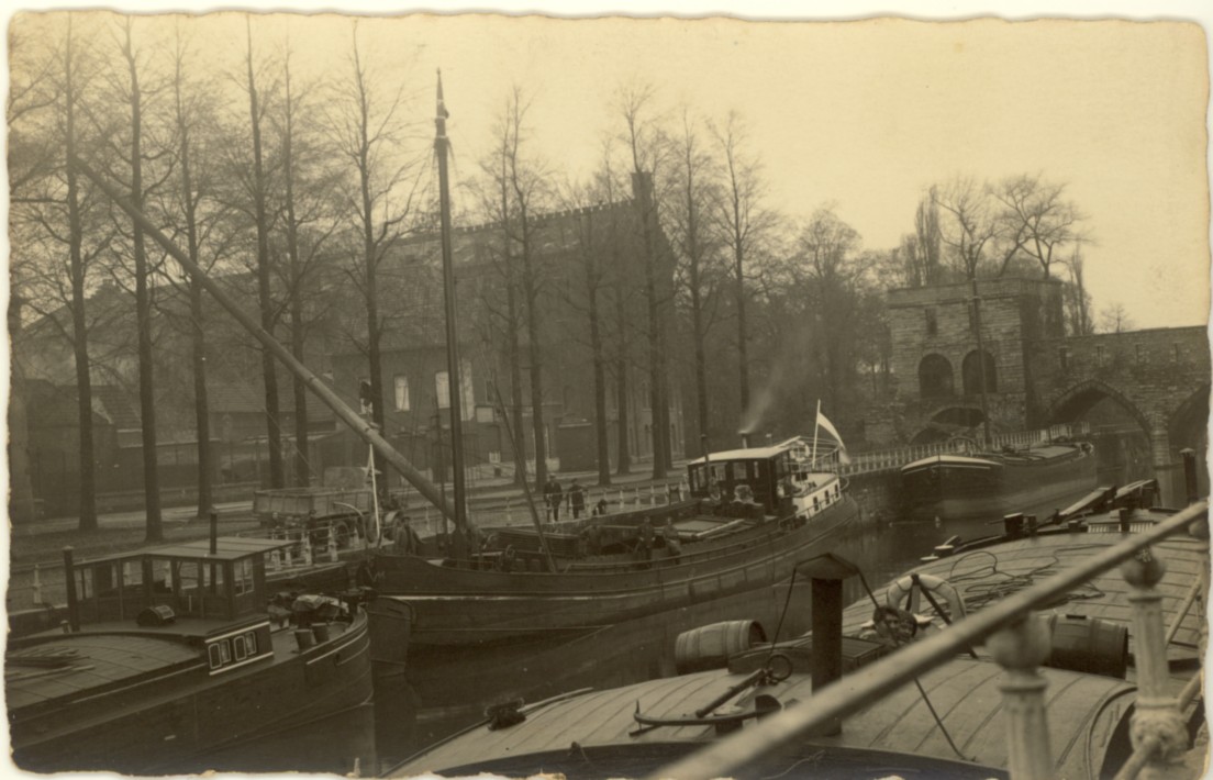 1953.jpg