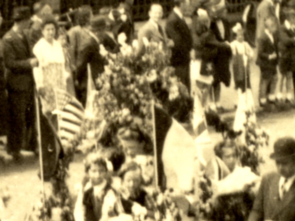 2001h.jpg