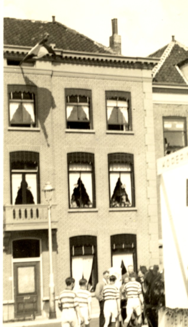 2134b.jpg