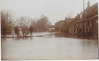 4026gzutphen0002.jpg
